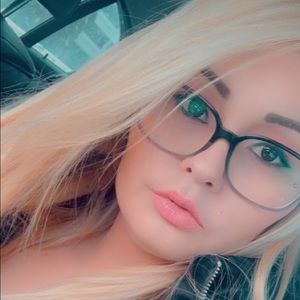 Meet your Posher, Georgia